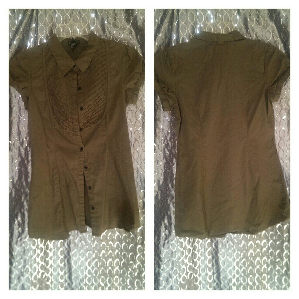 NWOT Army green button up. Never worn
